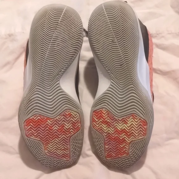 Jordan (woman) 9 5 - Picture 3 of 3